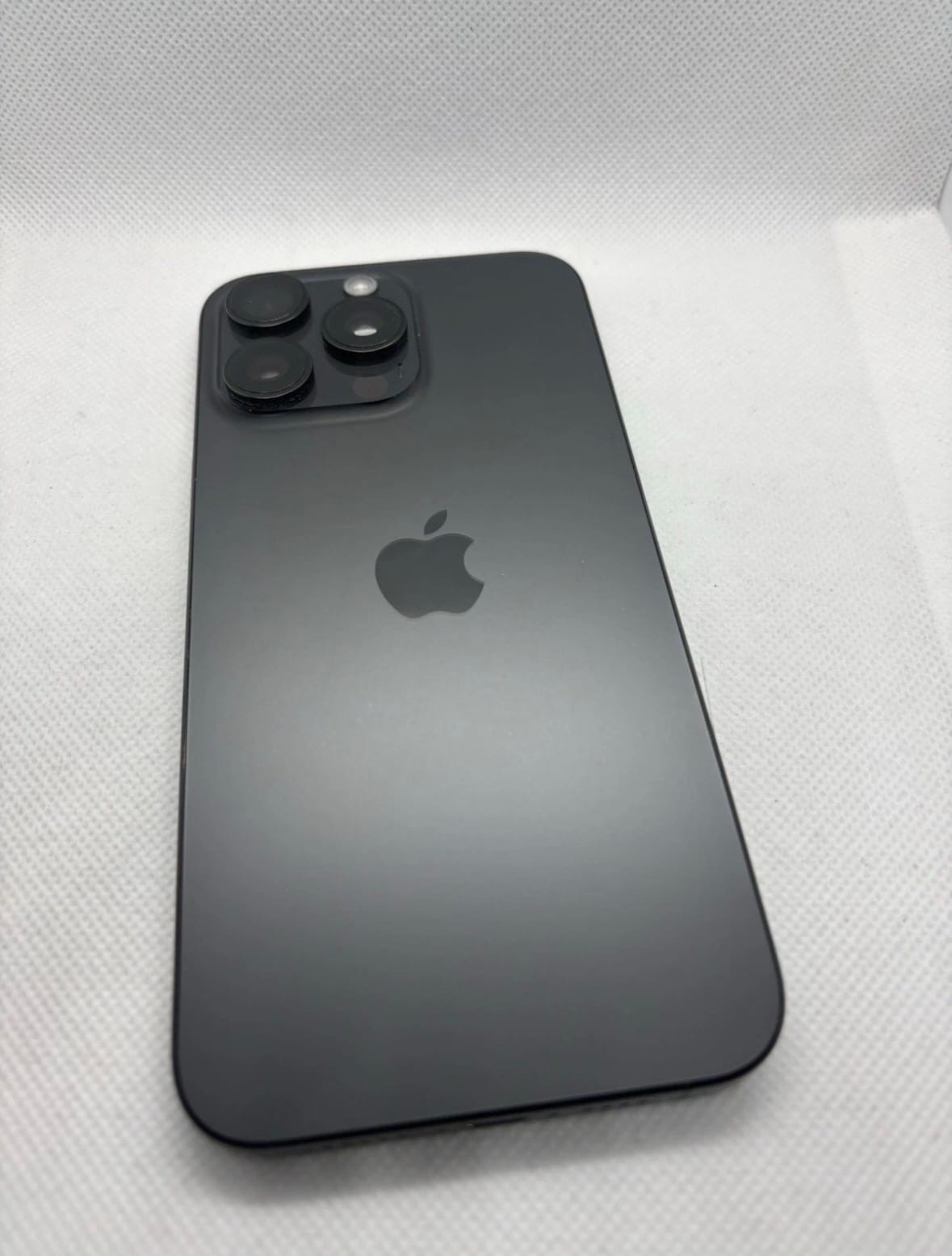 Apple iPhone 15 Pro Max – 256GB – Titanium Black (Grade A)