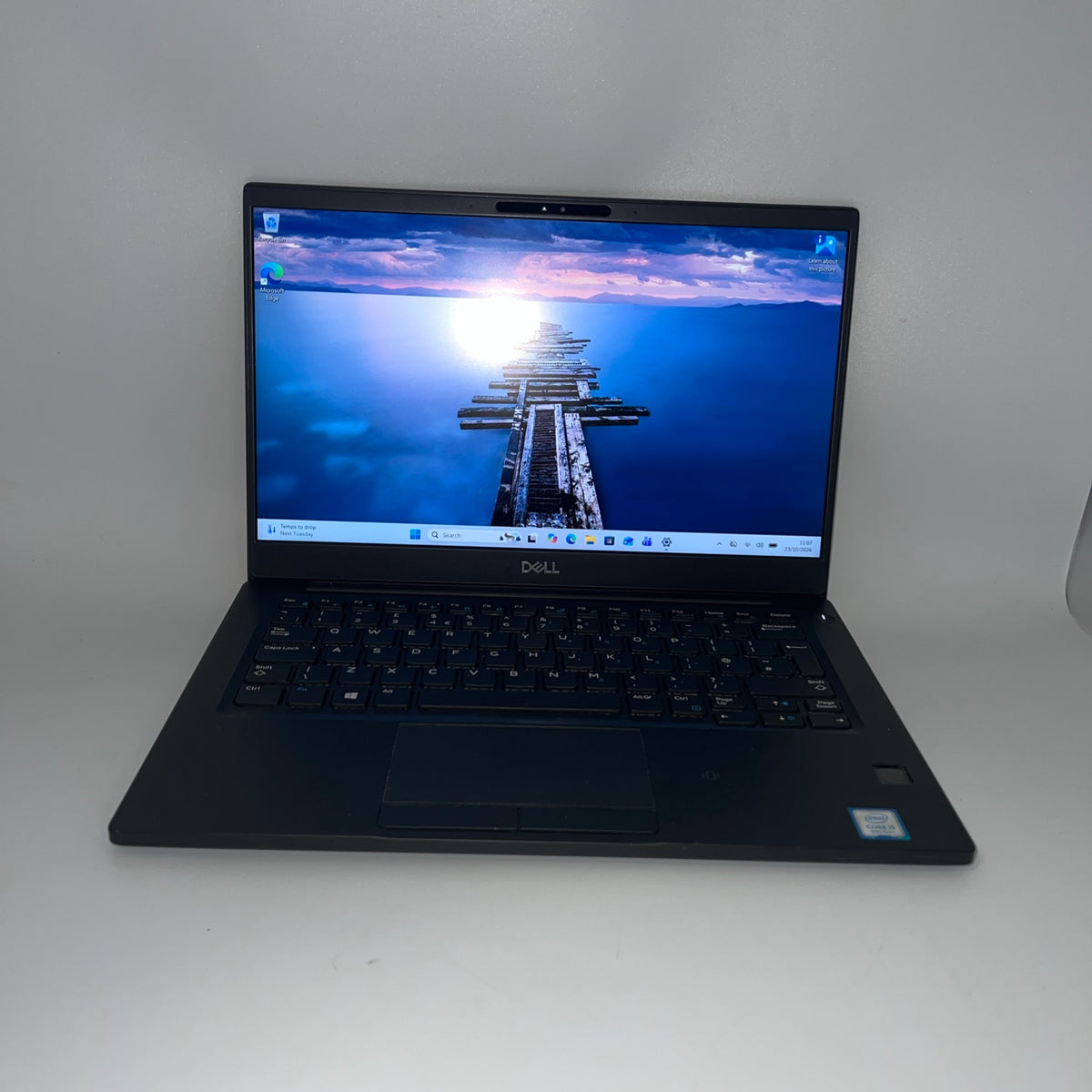 Dell Latitude 7390 Laptop 13.3" Full HD Screen Intel i5-8350U 16GB RAM 256GB (Grade B)