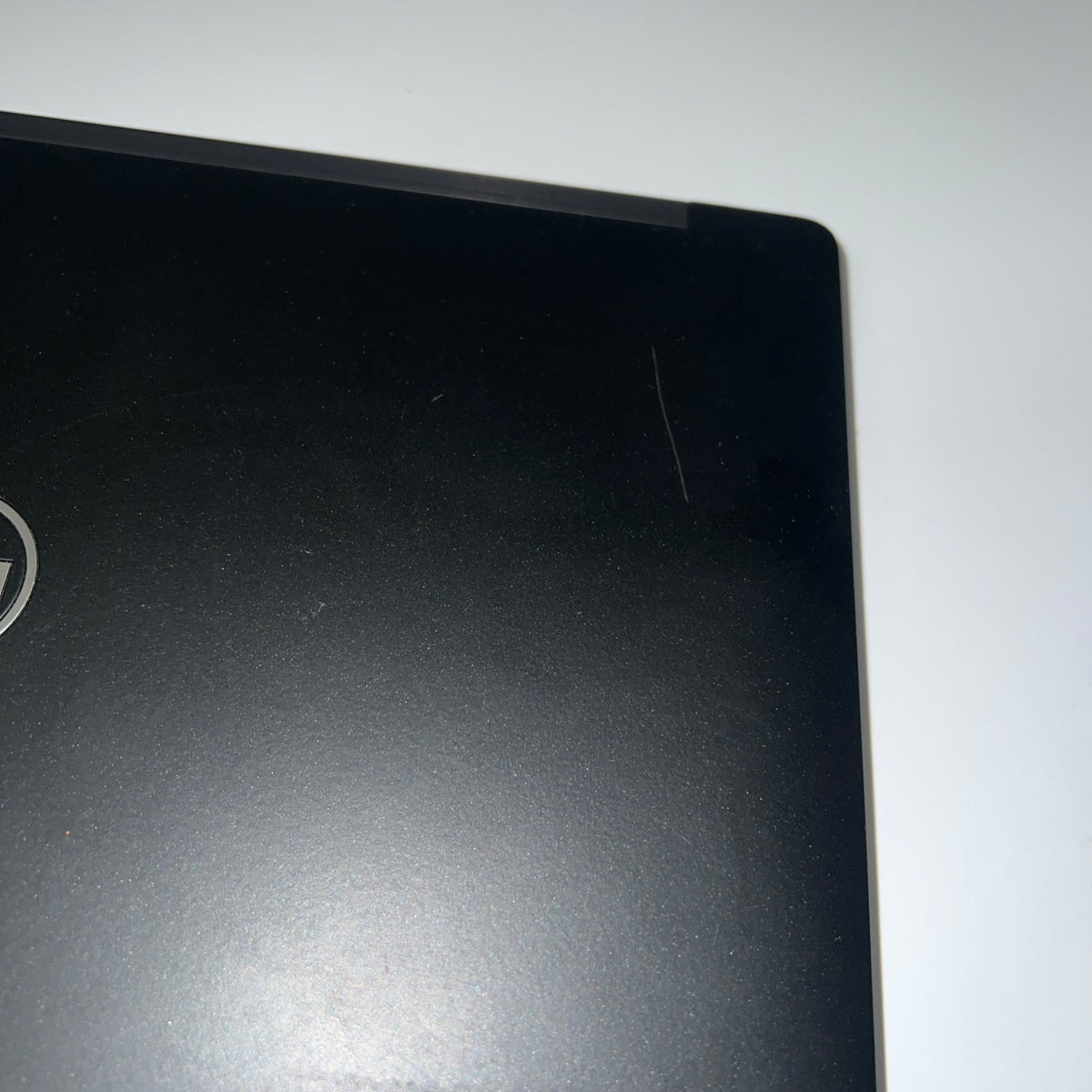 Dell Latitude 7390 Laptop 13.3" Full HD Screen Intel i5-8350U 16GB RAM 256GB (Grade B)