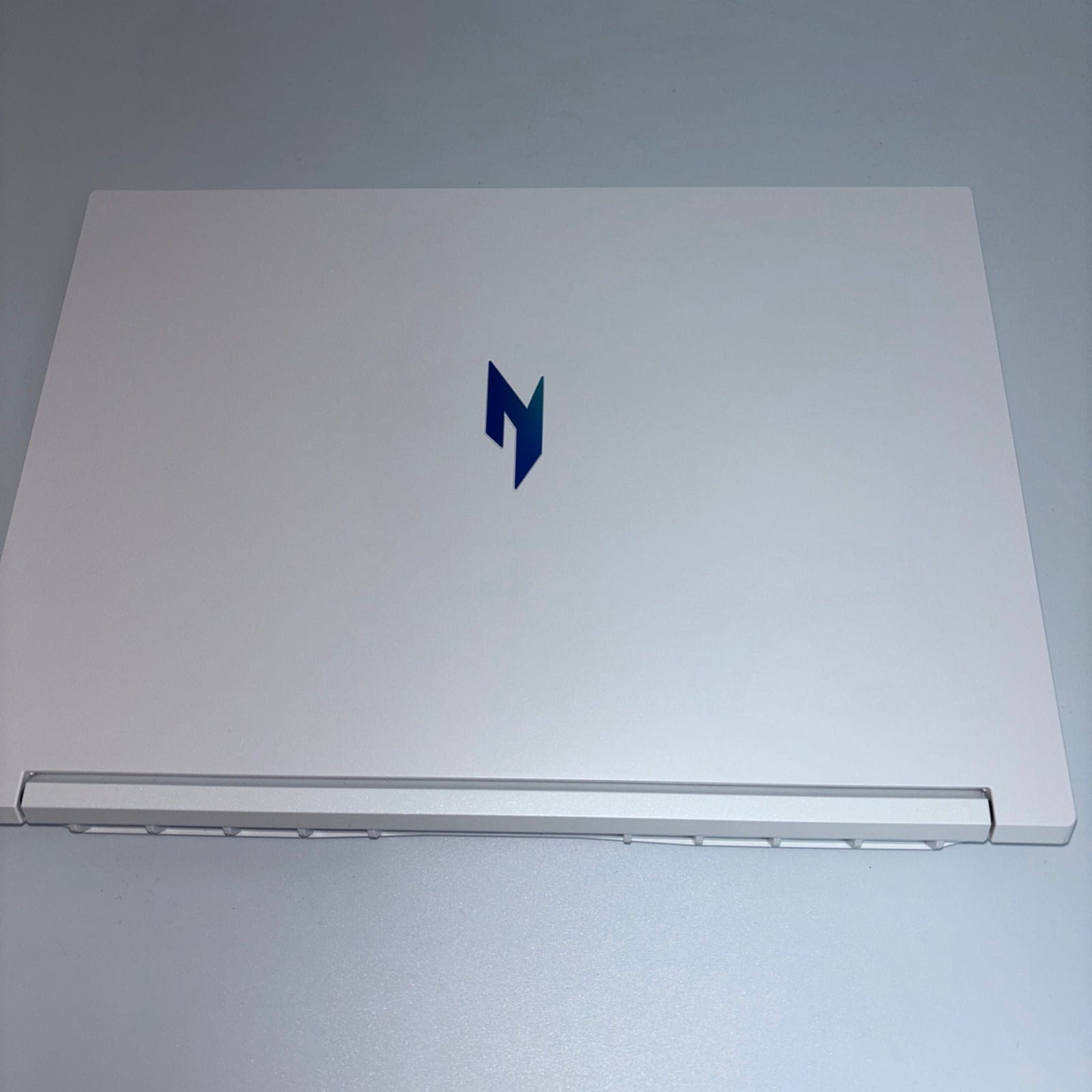 Acer Nitro V14 Gaming Laptop – Ryzen 5, RTX 3050, 14.5" FHD – White