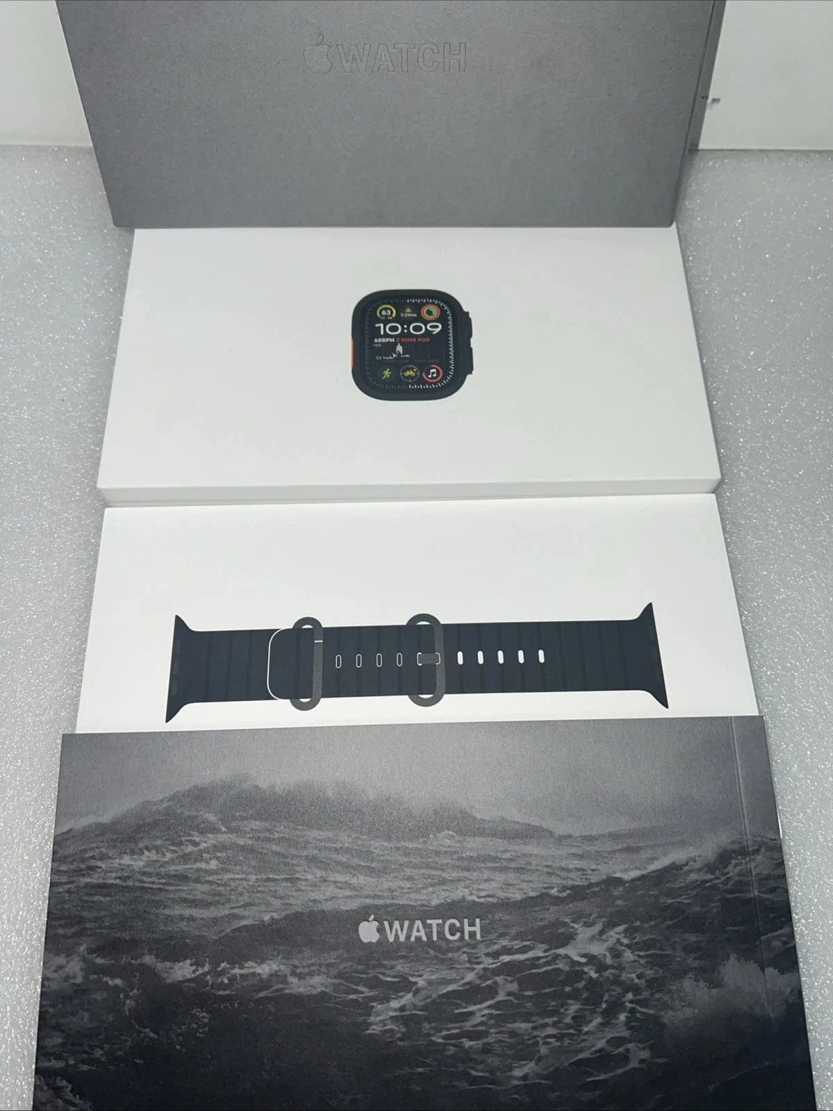 Apple Watch Ultra 2 LTE - 49mm Black Titanium Case - Black Ocean Band - Unused - Gadget Converters
