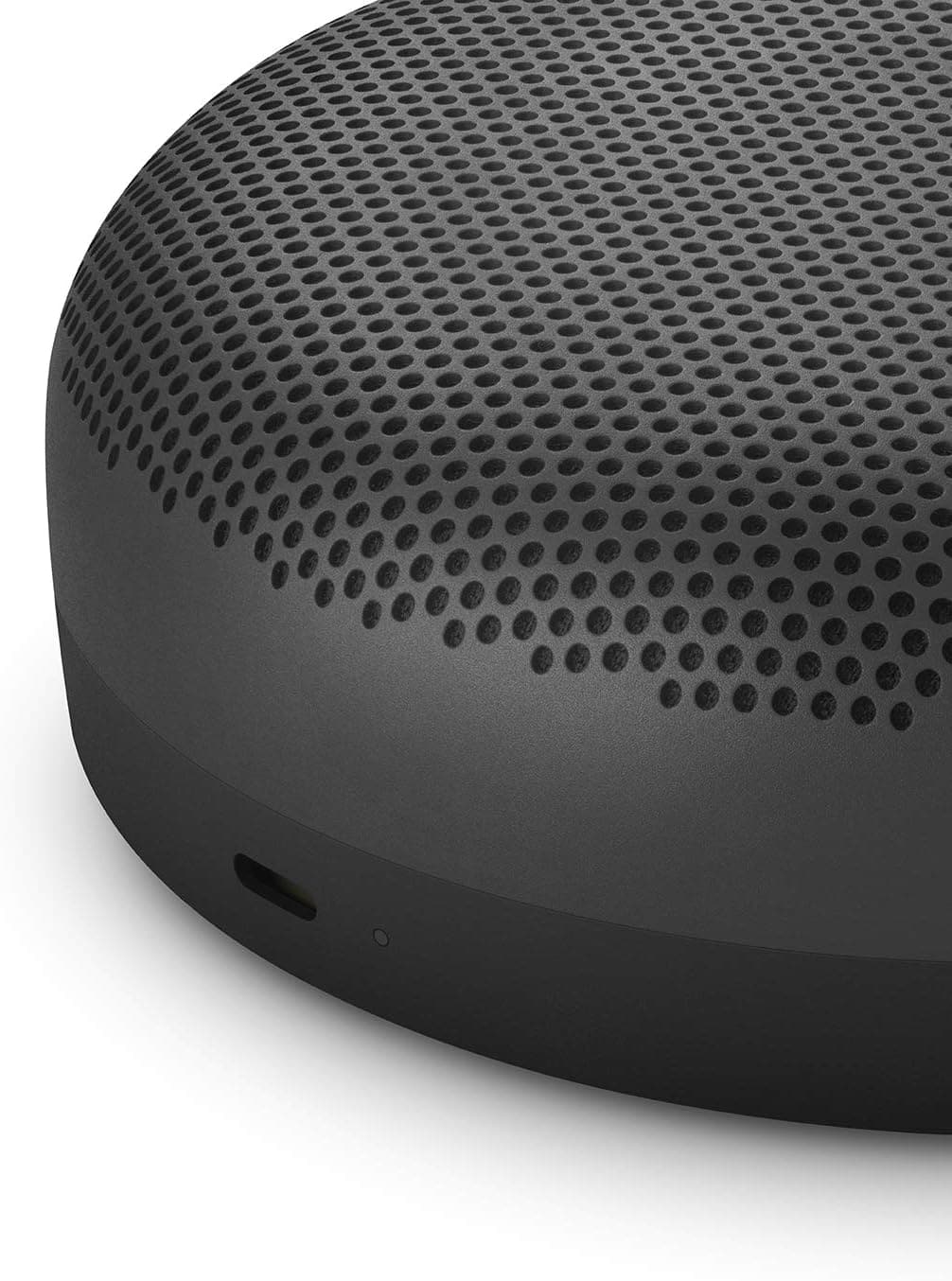 Bang & Olufsen Beosound A1 (2nd Generation) Wireless Waterproof Bluetooth Speaker - Black Anthracite - Gadget Converters