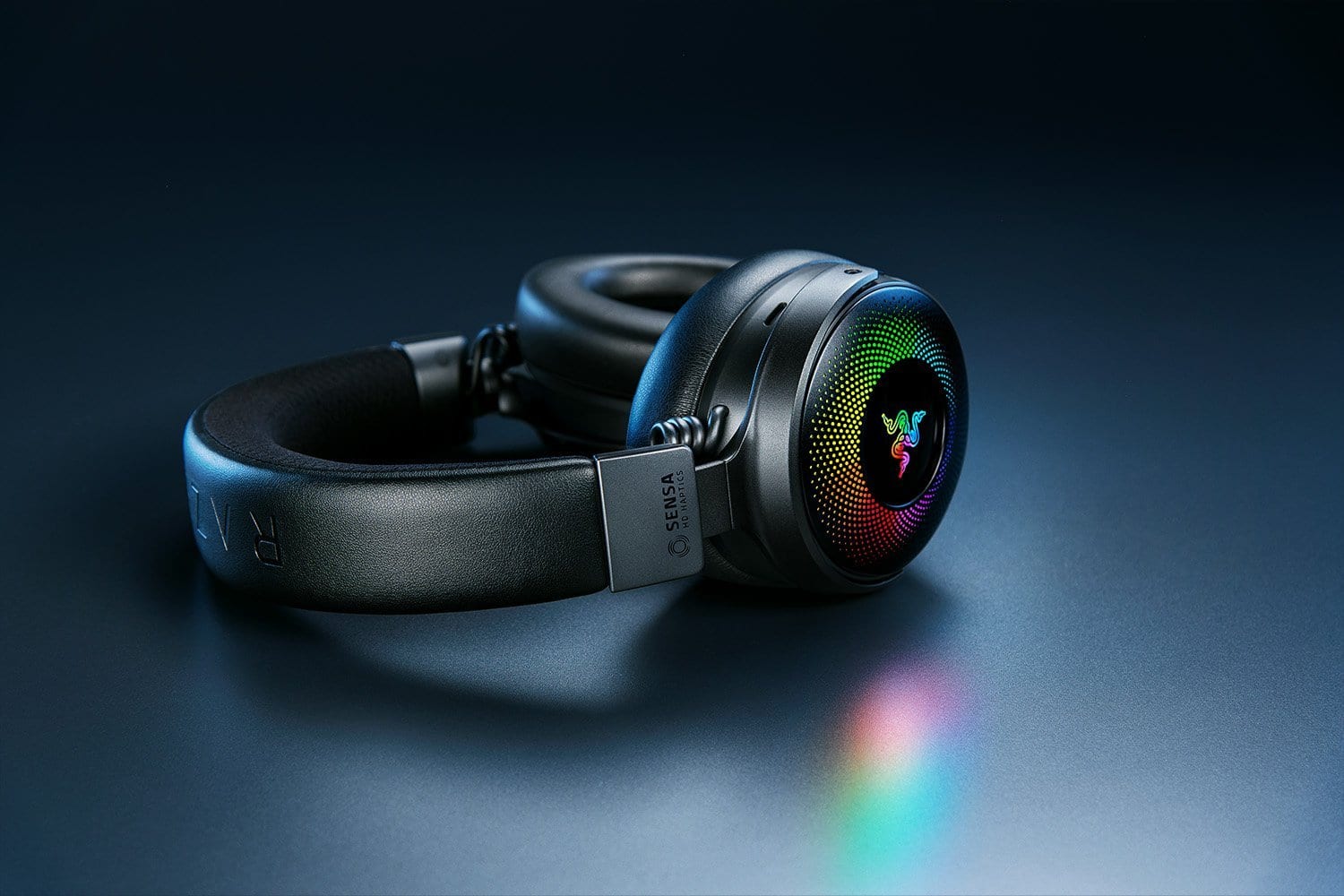 Razer Kraken V4 Pro Headset + OLED Control HUB + Razer Base Station v2 Chroma - Gadget Converters