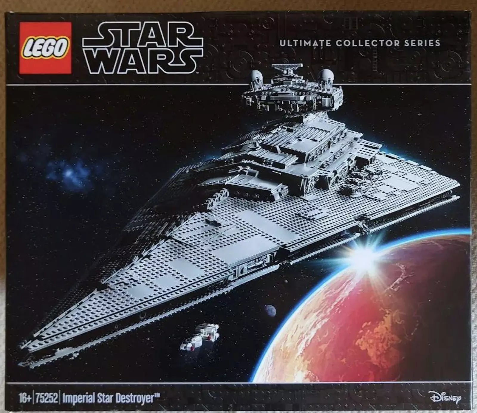 LEGO 75252 Star Wars Imperial Star Destroyer, Collectible Model Building kit